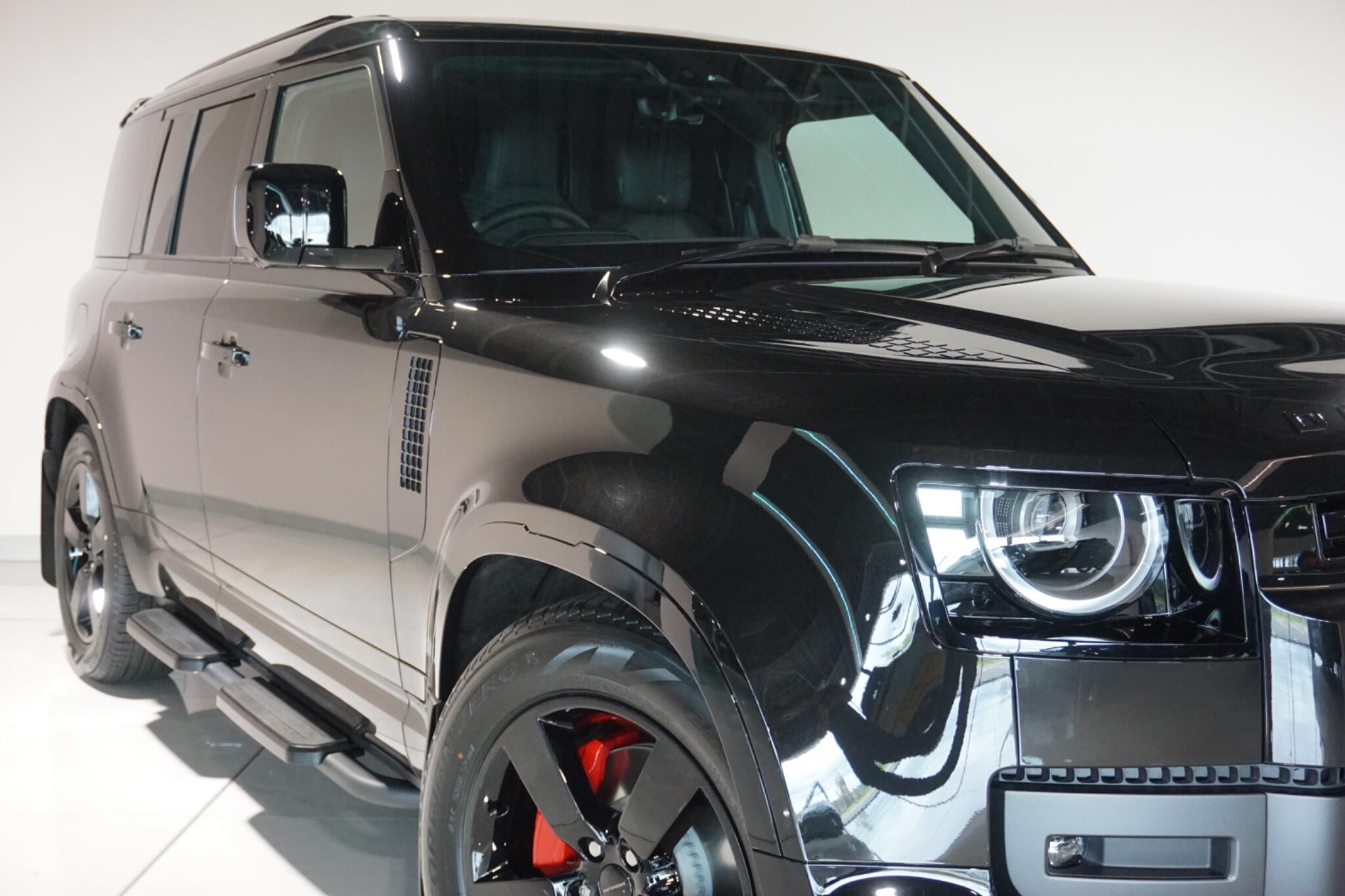 Land Rover Defender 110 3.0 D350 MHEV X-Dynamic HSE Hard Top SUV 5dr Diesel Auto 4WD MWB Euro 6 (s/s) (350 ps)